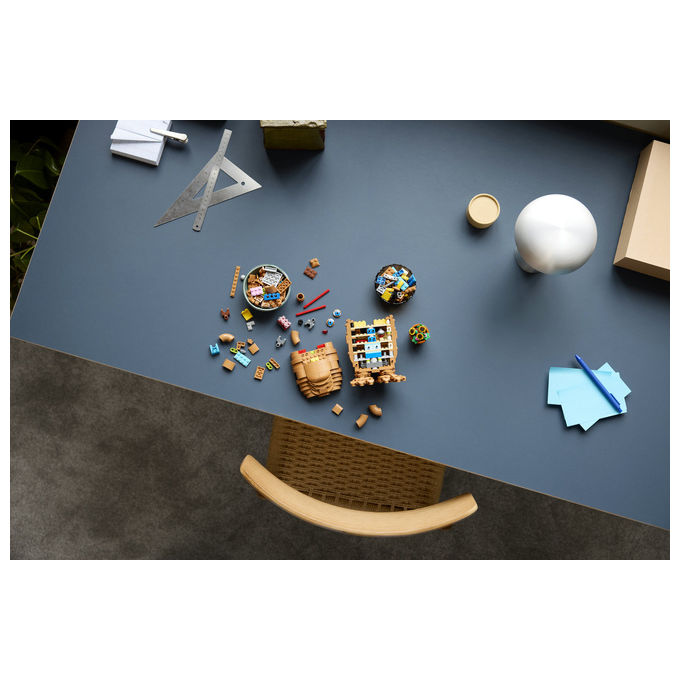 Lego 21370 LEGO Ideas Kit Modellismo per Adulti con Figura Aliena Fiori Finti e Mattoncino Luminoso colore Multicolore