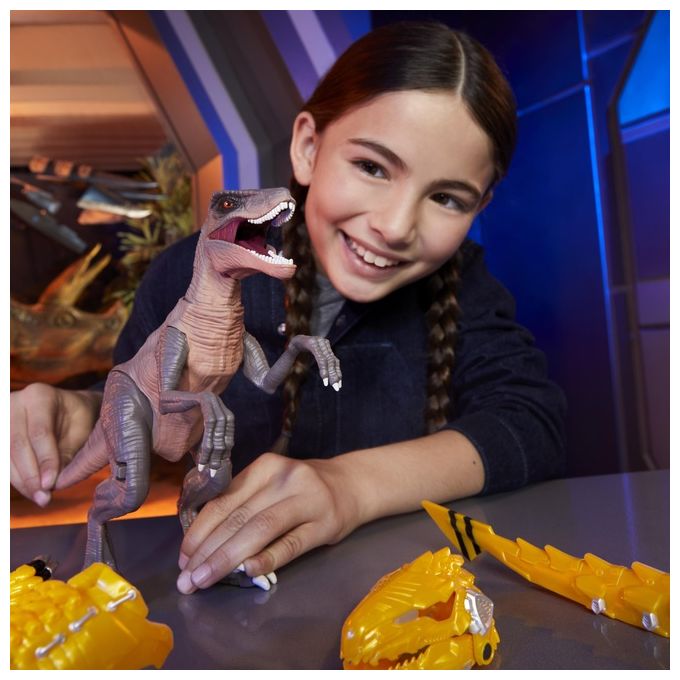 MGA 552284-EUC Armorsaurs Dinosauro Raptor con 7 Pezzi di Armatura Rimovibili Azione Morso Attivata dalla Coda colore Giallo