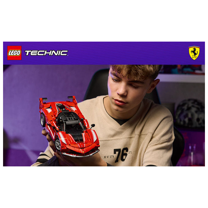 Lego 42212 Ferrari FXX K Set da Costruzione con Motore V12 Pistoni Mobili Differenziale Realistico Portiere a Farfalla colore Rosso