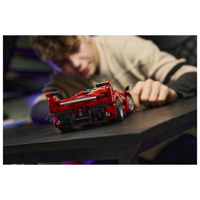 Lego 42212 Ferrari FXX K Set da Costruzione con Motore V12 Pistoni Mobili Differenziale Realistico Portiere a Farfalla colore Rosso