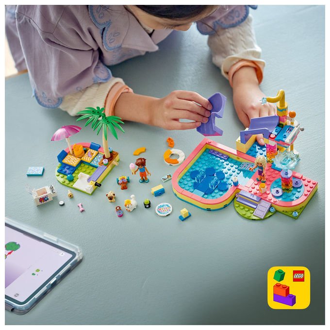 Lego 42676 Friends Set Costruzione Parco Acquatico con Scivolo 2 Mini Bamboline 4 Animali 278 Pezzi da 6 Anni