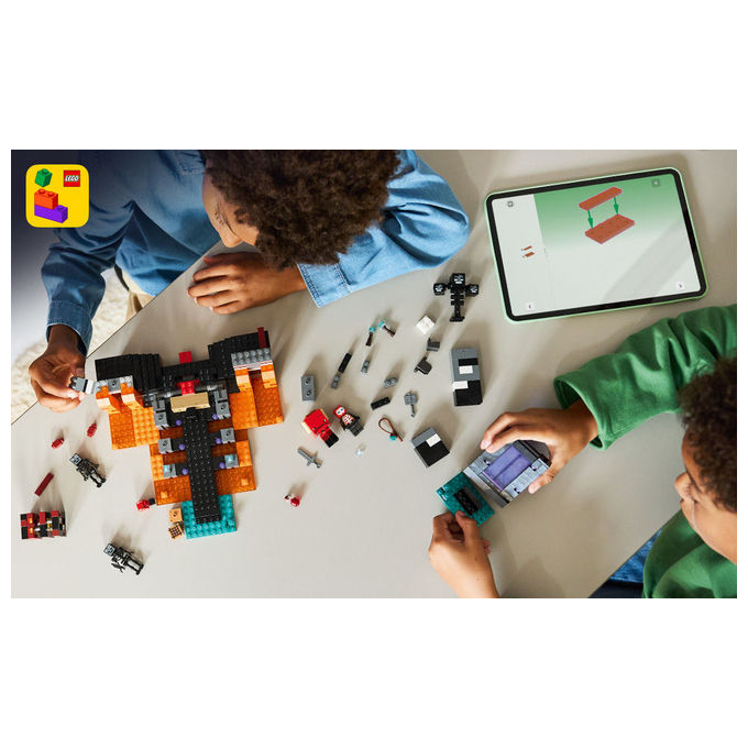 Lego 21590 Minecraft Battaglia contro il Wither con Personaggi Guerriero Crimson Strider Boss Wither Portale del Nether e Funzione Esplosiva colore Multicolore