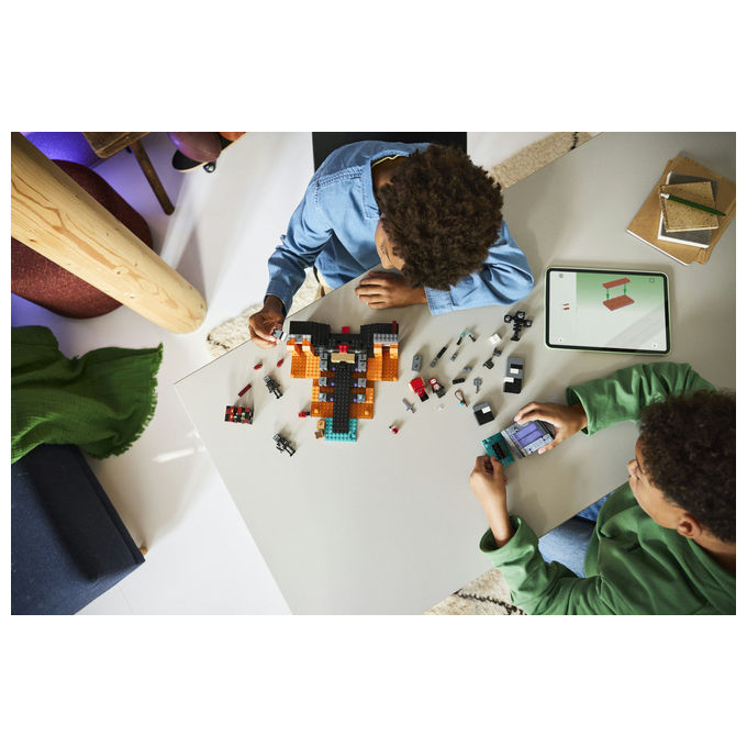 Lego 21590 Minecraft Battaglia contro il Wither con Personaggi Guerriero Crimson Strider Boss Wither Portale del Nether e Funzione Esplosiva colore Multicolore
