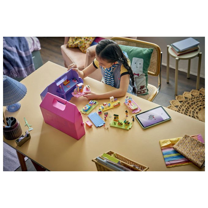 Lego 42697 Friends Valigetta Creativa Casa delle Bambole 355 pezzi 8 stanze 2 Mini Bamboline da 6 anni