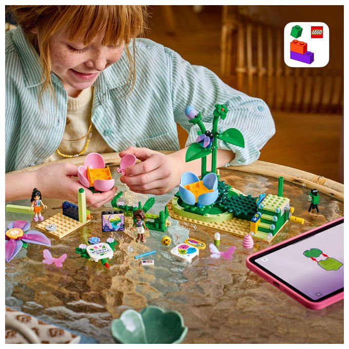 Lego 42702 Friends Giostra delle Tazze da Te' Floreali Set da Costruire 321 Pezzi 3 Mini Bamboline 7+