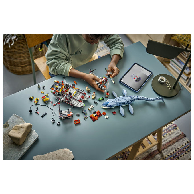 Lego 77983 Attacco Alla Barca Del Dinosauro Mosasaurus 703 pezzi eta' 7+ colore Multicolore