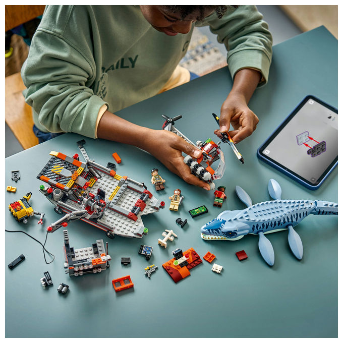 Lego 77983 Attacco Alla Barca Del Dinosauro Mosasaurus 703 pezzi eta' 7+ colore Multicolore