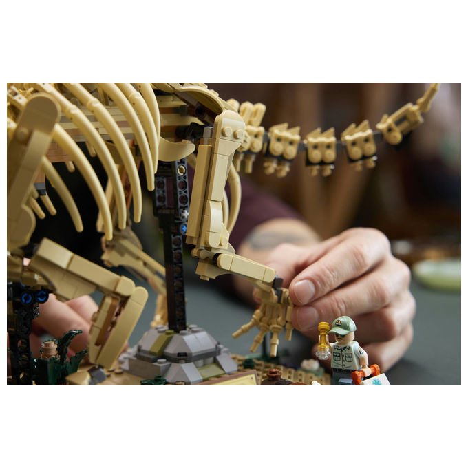 Lego 77985 Jurassic World Fossili di Dinosauro Triceratopo Set da Collezione 1154 Pezzi per Adulti con Minifigure