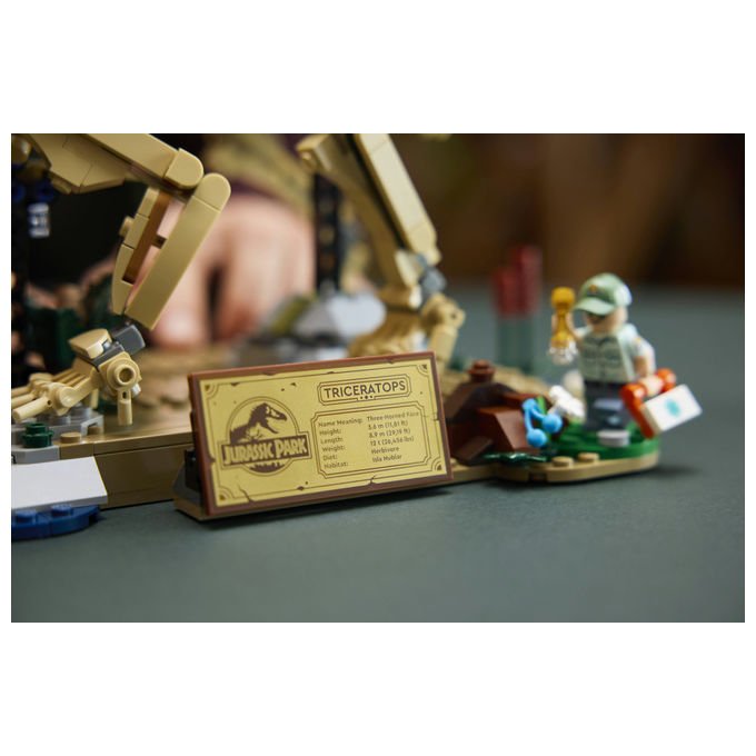 Lego 77985 Jurassic World Fossili di Dinosauro Triceratopo Set da Collezione 1154 Pezzi per Adulti con Minifigure