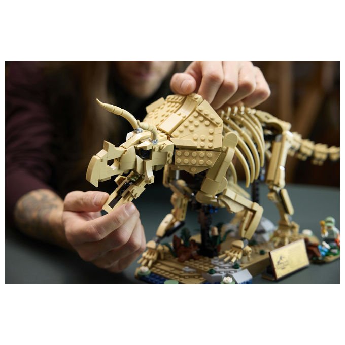 Lego 77985 Jurassic World Fossili di Dinosauro Triceratopo Set da Collezione 1154 Pezzi per Adulti con Minifigure