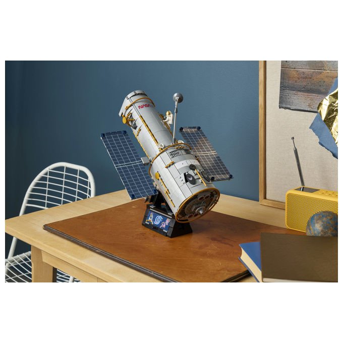 Lego 11382 Icons Telescopio Spaziale Hubble 1252 pezzi dimensioni 32x38x38 cm colore Multicolore