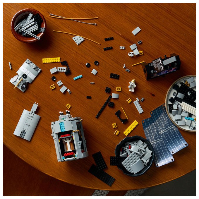 Lego 11382 Icons Telescopio Spaziale Hubble 1252 pezzi dimensioni 32x38x38 cm colore Multicolore