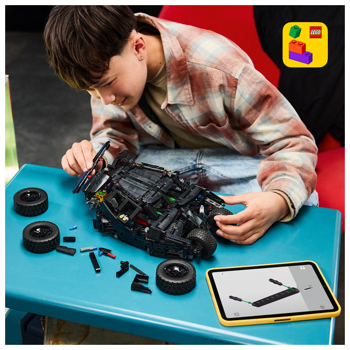 Lego 42239 Technic Batmobile Tumbler Giocattolo Telecomandato con Controllo App e Luci Funzionanti colore Nero