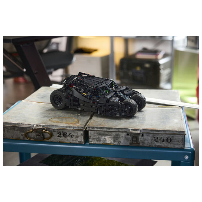 Lego 42239 Technic Batmobile Tumbler Giocattolo Telecomandato con Controllo App e Luci Funzionanti colore Nero