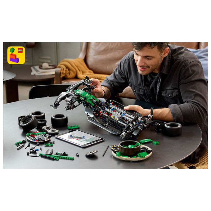 Lego 42240 Technic Auto F1 Aston Martin Aramco AMR24 Set da costruzione 1547 pezzi colore Multicolore