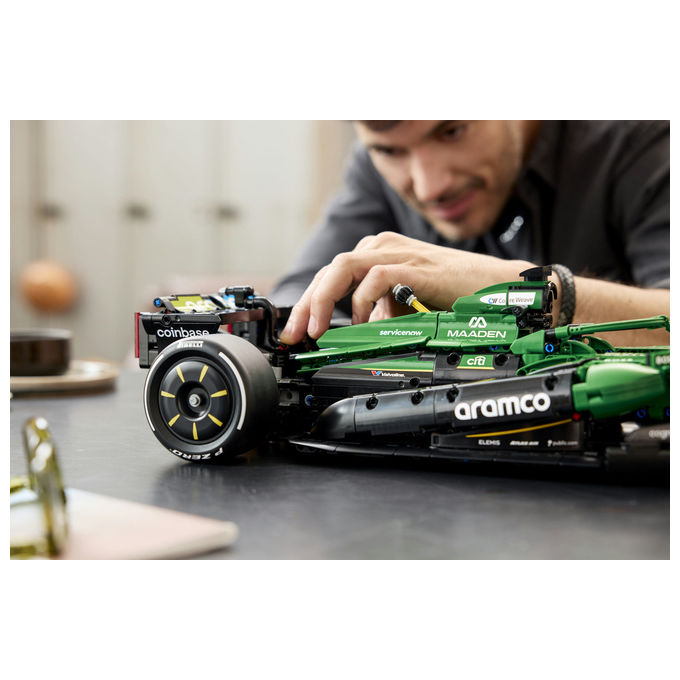 Lego 42240 Technic Auto F1 Aston Martin Aramco AMR24 Set da costruzione 1547 pezzi colore Multicolore