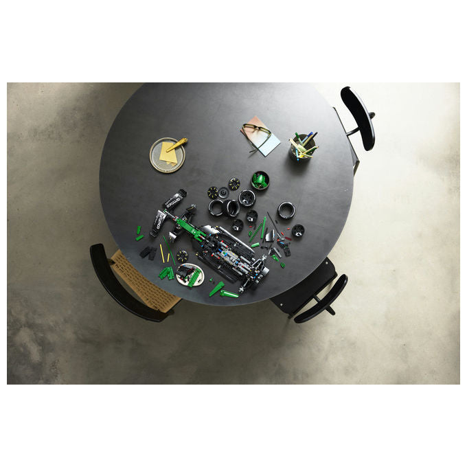 Lego 42240 Technic Auto F1 Aston Martin Aramco AMR24 Set da costruzione 1547 pezzi colore Multicolore