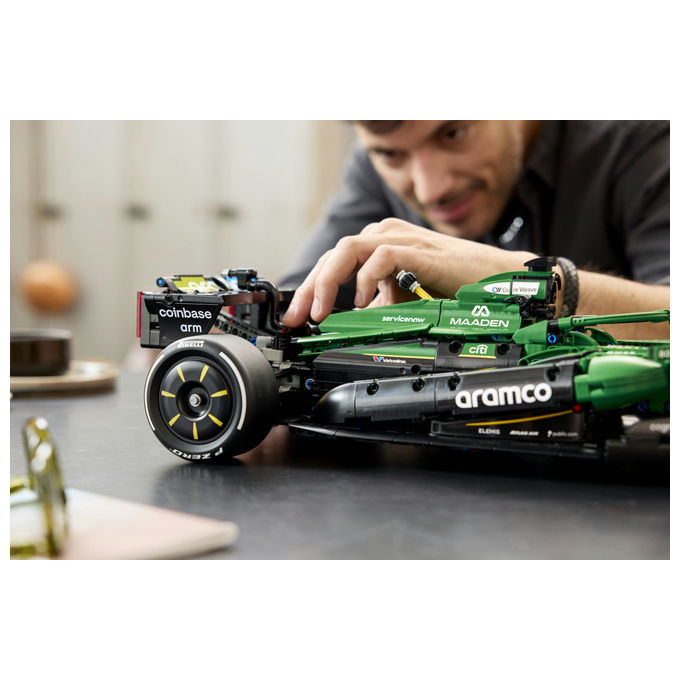 Lego 42240 Technic Auto F1 Aston Martin Aramco AMR24 Set da costruzione 1547 pezzi colore Multicolore