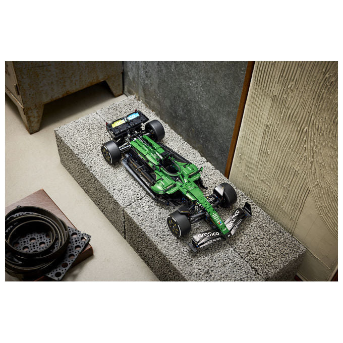Lego 42240 Technic Auto F1 Aston Martin Aramco AMR24 Set da costruzione 1547 pezzi colore Multicolore