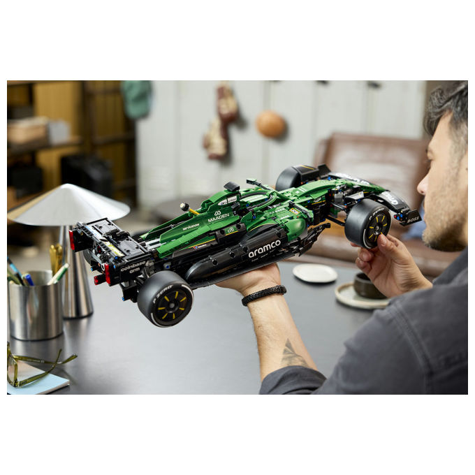 Lego 42240 Technic Auto F1 Aston Martin Aramco AMR24 Set da costruzione 1547 pezzi colore Multicolore