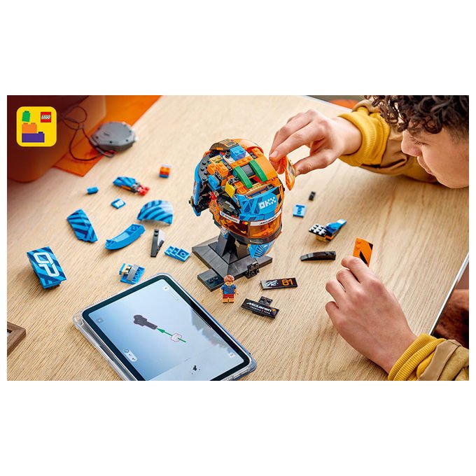 Lego 43017 Editions Casco Formula 1 Oscar Piastri McLaren Mastercard F1 Team 793 pezzi 14+ colore Papaya e Blu