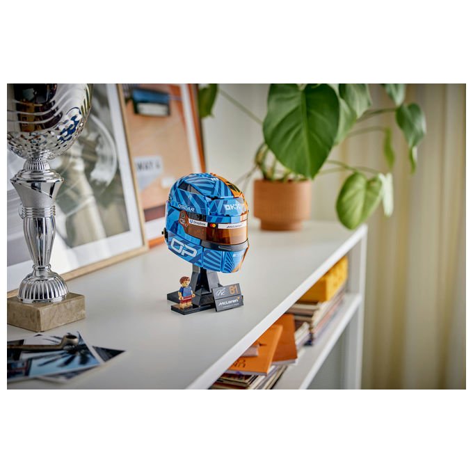 Lego 43017 Editions Casco Formula 1 Oscar Piastri McLaren Mastercard F1 Team 793 pezzi 14+ colore Papaya e Blu