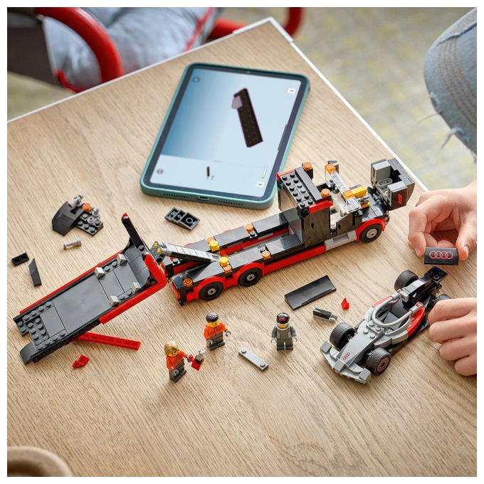 LEGO, Camion Display F1 con Auto da Corsa Audi F1, 508 Pezzi