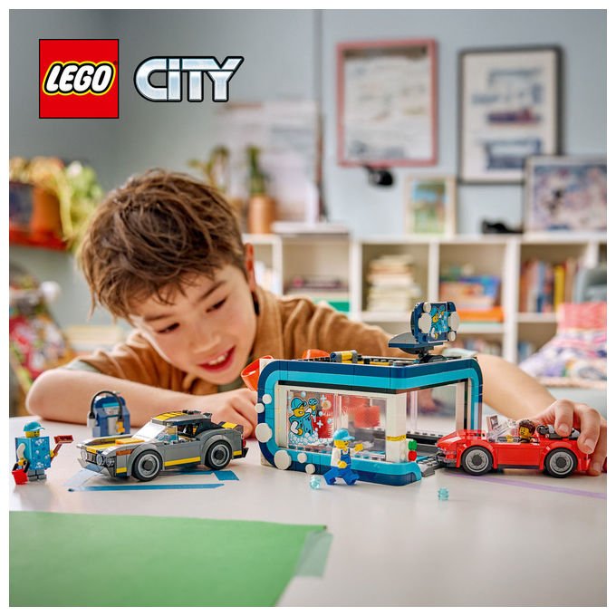 Lego 60497 City Autolavaggio Drive-In Set Costruzioni 583 Pezzi 4 Minifigure 2 Macchine Giocattolo da 6 Anni