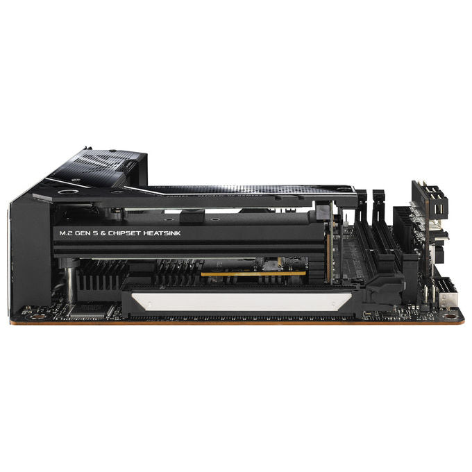 ASUS ROG STRIX X670E-I Scheda Madre Gaming mini ITX AM5 DDR5 Wi-Fi 6E PCIe 5.0
