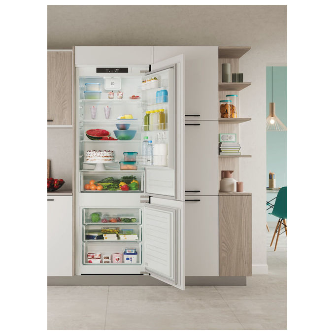 Indesit IND 401 Frigorifero Combinato da Incasso Capacita' 400 Litri Classe energetica F Low Frost Pure Wind Aircooler 193,5 cm Bianco
