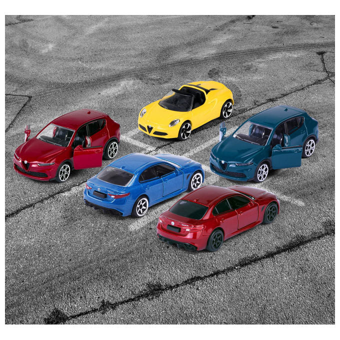 Majorette Set Regalo 5 Modelli Alfa Romeo 1:64 Metallo Pressofuso Parti Apribili