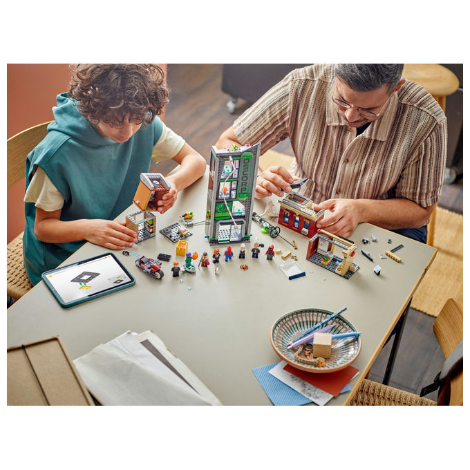 Lego Spider-Man Contro Oscorp Set da Costruzione