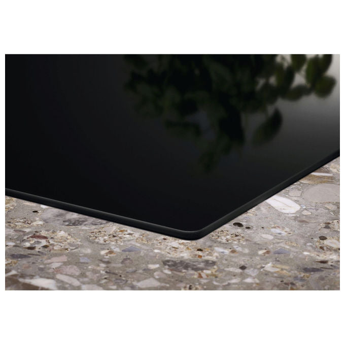 Electrolux EIS82449C Serie 700 SenseBoil – Piano cottura a induzione, 80 cm, 4 zone, Funzione SenseBoil con Controllo Automatico dell’Ebollizione e Comandi Touch Slider, Colore Nero
