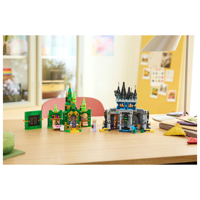 LEGO Citta' di Smeraldo e Castello Kiamo Ko Include Mini-doll Glinda e Elphaba 75689