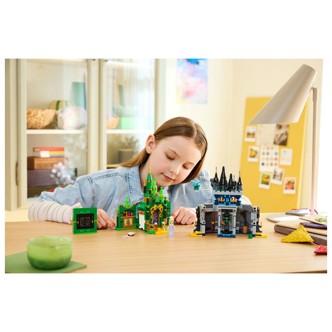 LEGO Citta' di Smeraldo e Castello Kiamo Ko Include Mini-doll Glinda e Elphaba 75689