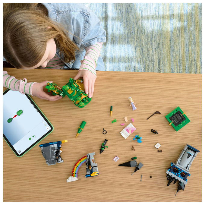 LEGO Citta' di Smeraldo e Castello Kiamo Ko Include Mini-doll Glinda e Elphaba 75689