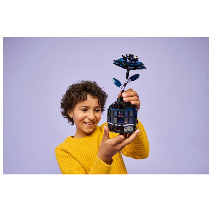Lego Fiore di Dalia Nera Set da Costruzione Include Minifigure Mercoledì Addams