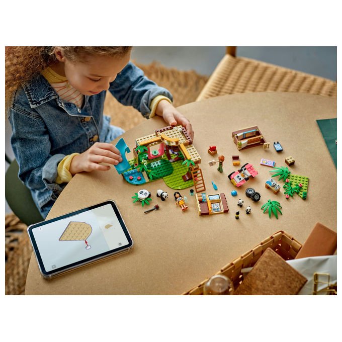 Lego Il Santuario dei Panda 42648 Set Costruzioni con Casa sull'Albero e ATV