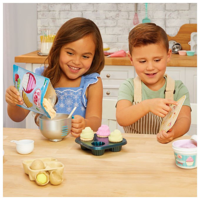 Little Tikes Creative Chefs Bakers Kit Set da Forno con Accessori