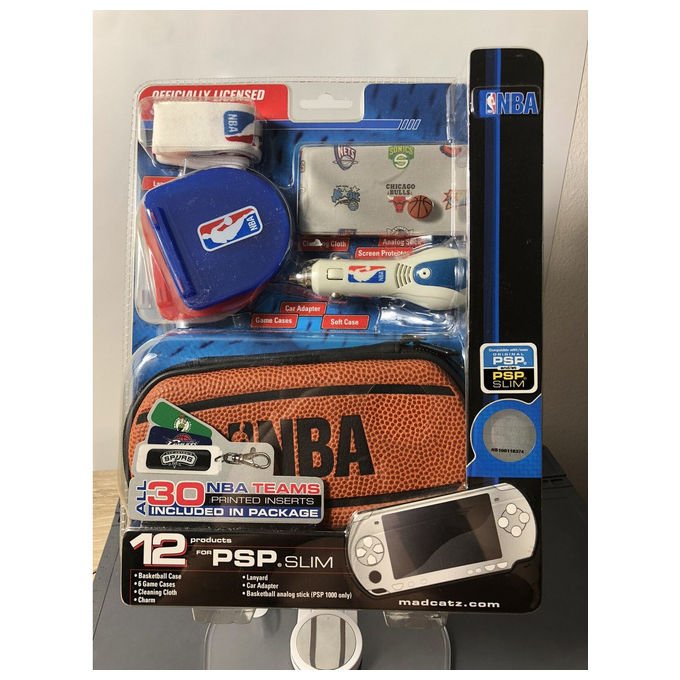 Mad Catz Accessory Pack per PSP Slim