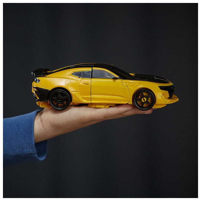 Hasbro Transformers The Last Knight Turbo Changer Bumblebee Action Figure