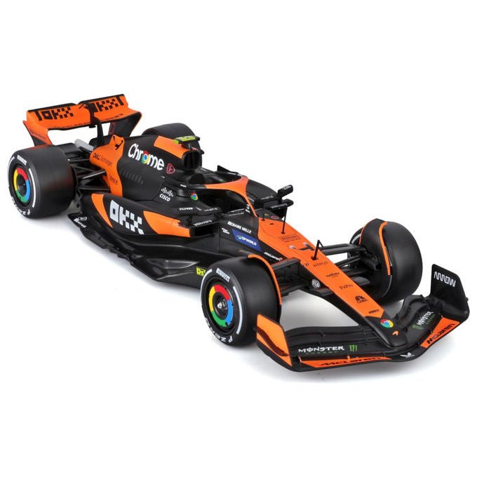Bburago, McLaren MCL38 #4 Lando Norris GP Miami 2024 con figura, Modellino Auto F1 Scala 1:24