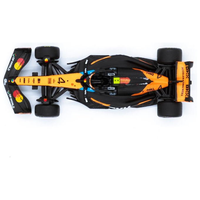 Bburago, Modellino Auto da Corsa McLaren MCL39 No.4 Lando Norris, 1-64, Stagione 2025
