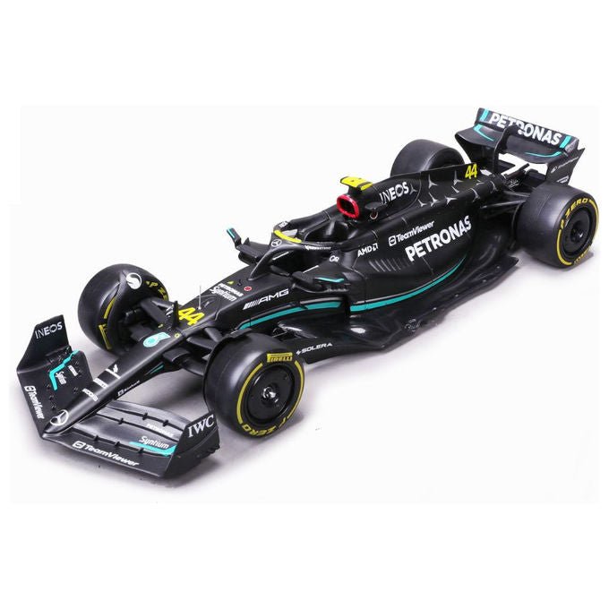 Bburago, Mercedes W14 E Performance #44 Lewis Hamilton, Modellino auto sportiva 1:24