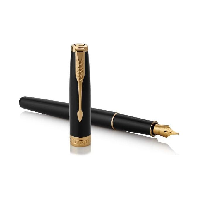 Parker, Penna Stilografica Sonnet, Nera con Rifiniture Dorate, Pennino Fine