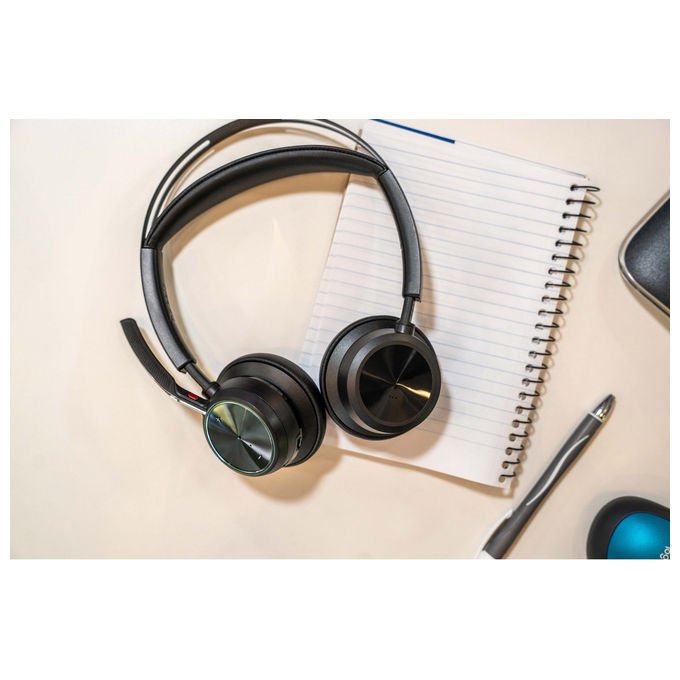 HP Poly, Cuffie Voyager Focus 2, Wireless Bluetooth, USB-C, Nero, con Base di Ricarica