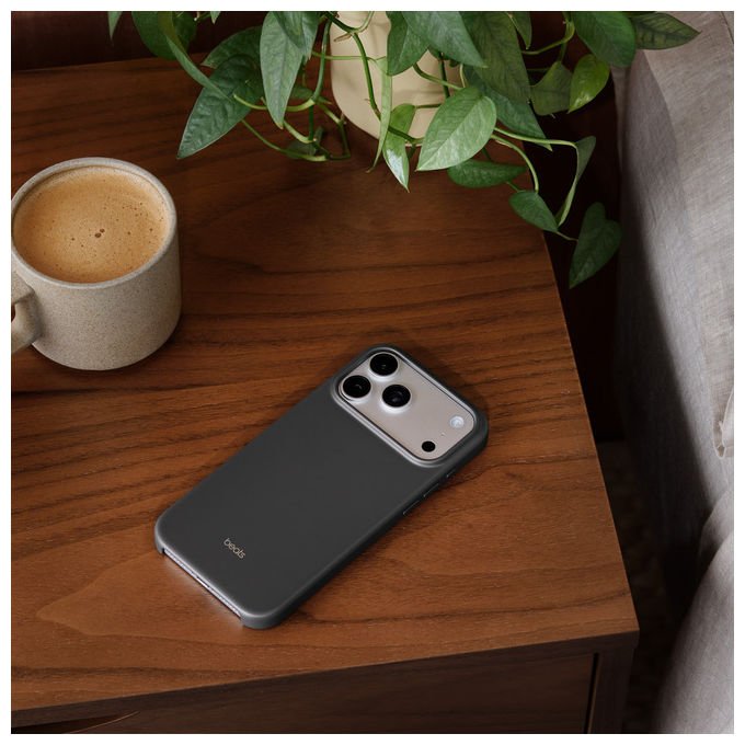 Apple Beats, Custodia iPhone 17 Pro Max, con MagSafe e Controllo Fotocamera, Grigio Granito - Yeppon