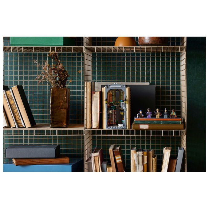 LEGO, Icons Sherlock Holmes Angolo del Libro, Set costruzioni, 1359 Pezzi, 10351