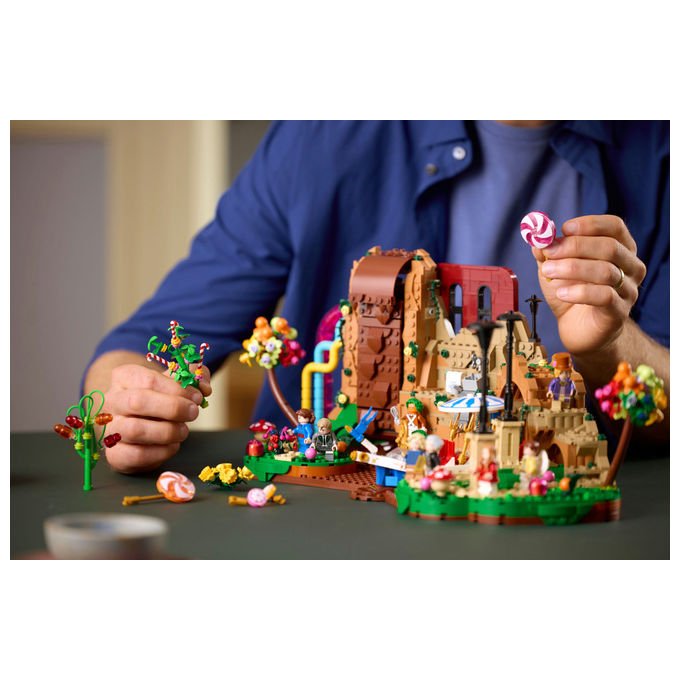 Lego, Ideas Willy Wonka e la Fabbrica di Cioccolato, 2025 Pezzi, 9 Minifigure