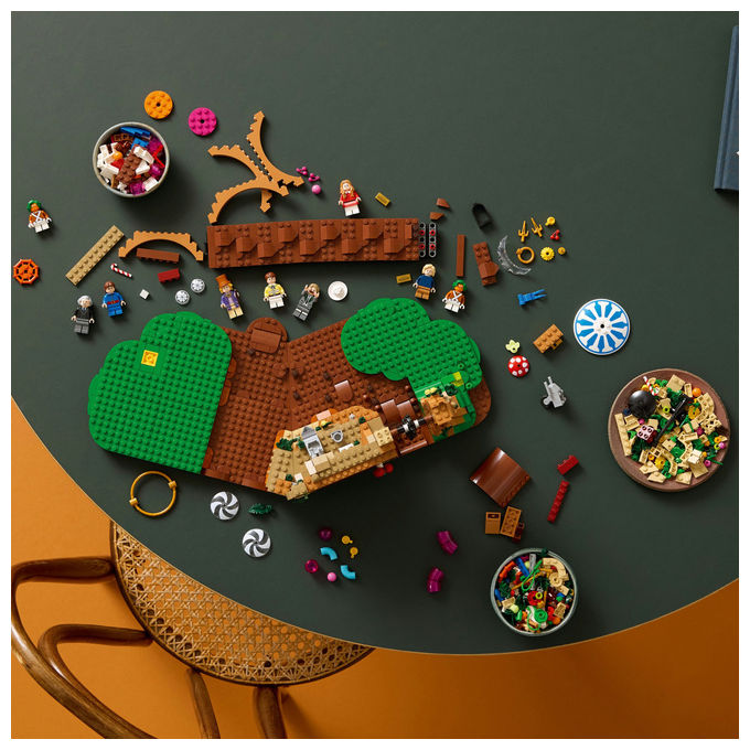 Lego, Ideas Willy Wonka e la Fabbrica di Cioccolato, 2025 Pezzi, 9 Minifigure